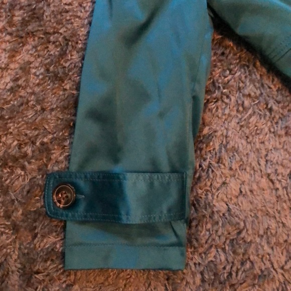 Coat - Picture 3 of 4